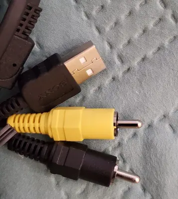 Sony AV USB Cable for Cyber-shot Digital Cameras photo 2
