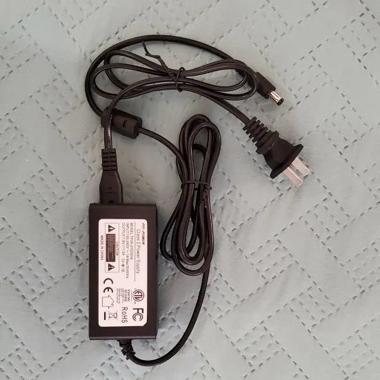7.6V 2A AC/DC Power Supply Adapter