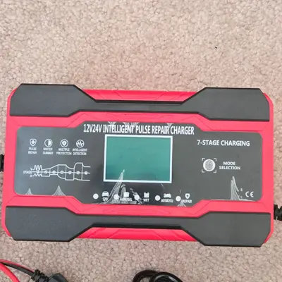 10A Smart Trickle Charger and Battery Maintainer, 12V/24V, with Desulfator photo 2
