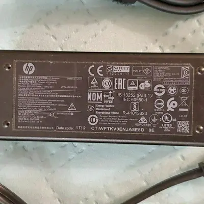Original HP 65W 19.5V 3.33A Laptop Charger 854055-002 photo 5