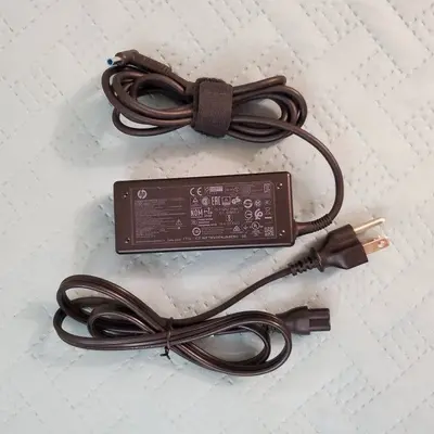 Original HP 65W 19.5V 3.33A Laptop Charger 854055-002 photo 4