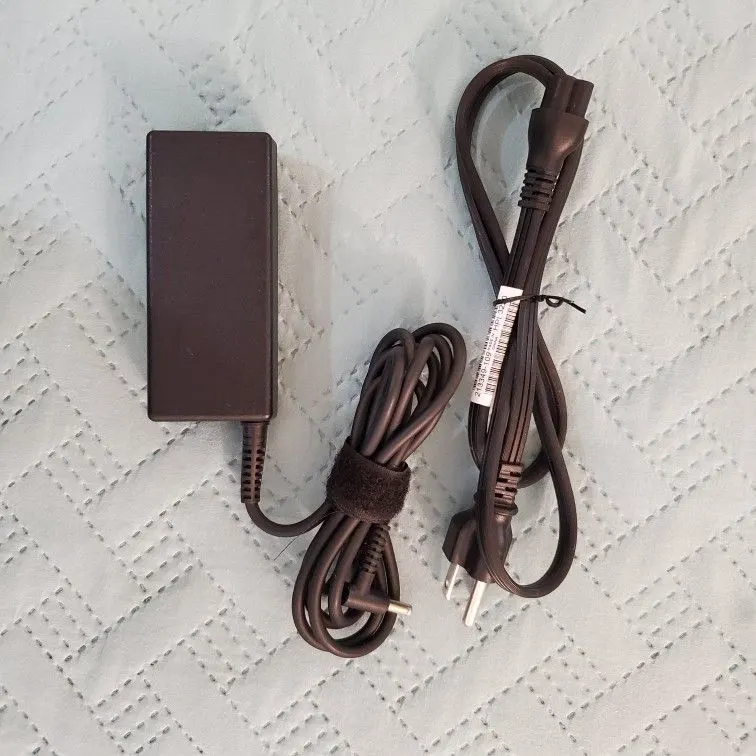 Original HP 65W 19.5V 3.33A Laptop Charger 854055-002