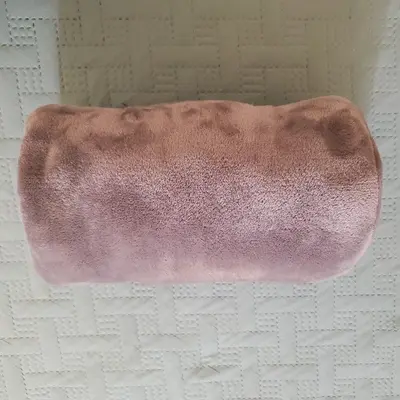 USB Electric Hand Warmer Muff, Plush Pillow Style photo 1