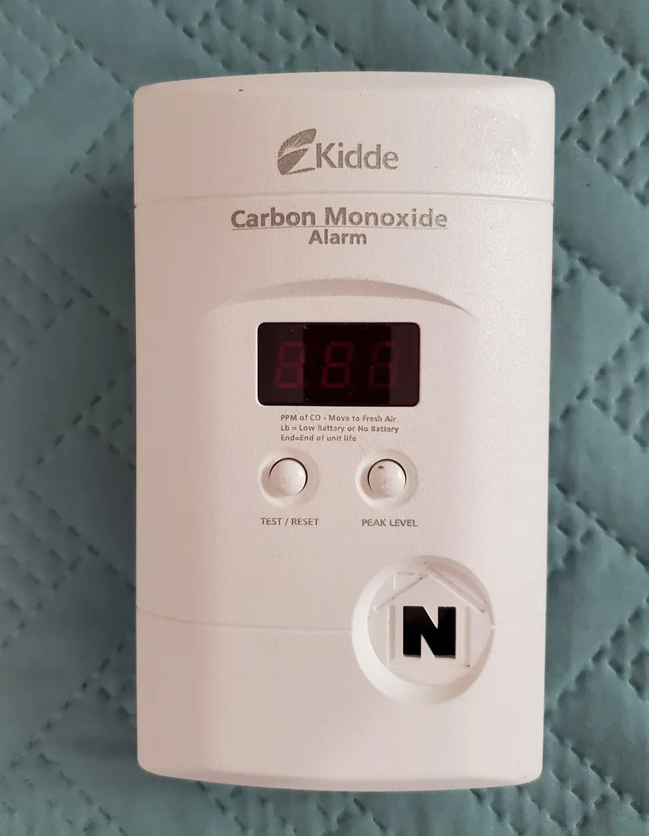 Kidde Nighthawk Plug-In AC/DC Carbon Monoxide Alarm with Digital Display
