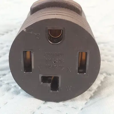 10-50P to 14-30R Compact 30A Welder/Dryer Power Cord Adapter photo 3