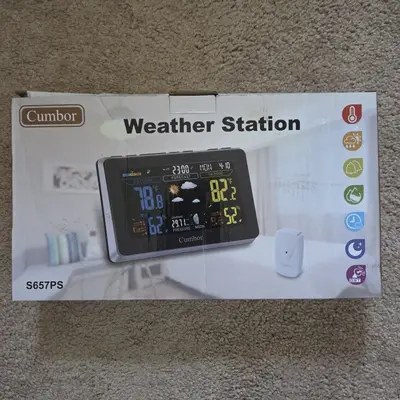Smart Weather Station with Wireless Sensor, Color Display and Dual Alarms