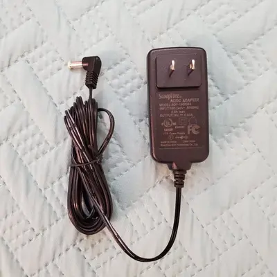 18V AC/DC Adapter for Maxim ESA217 and MD4818 Series