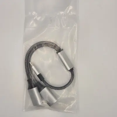 USB-C Male to Dual USB-C Female Splitter Cable photo 4