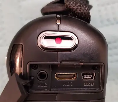 HD 1080P Camcorder, 3" Rotatable LCD (For Parts, No Battery) photo 5
