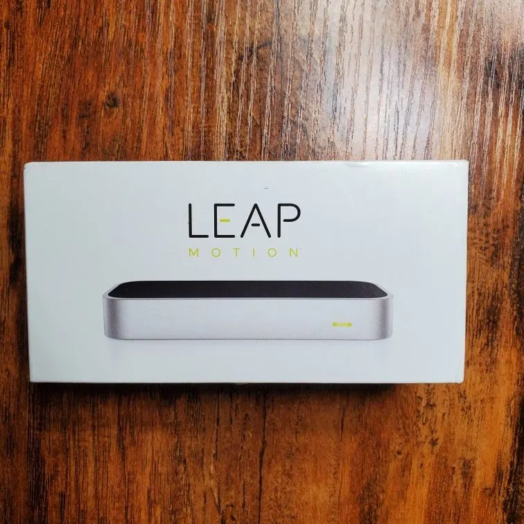 Leap Motion Controller LM-010 Virtual Hand Tracking