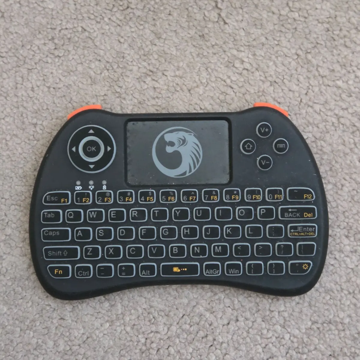 2.4GHz Mini Wireless Keyboard with Touchpad, Rechargeable