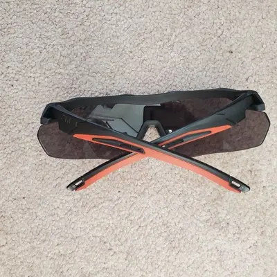 3M Safety Glasses, Black Frame with Red Accent, Gray Lens, Anti-Fog photo 3