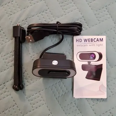 1080 HD USB Webcam with Light and Tripod photo 2