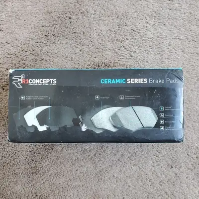 R1 Concepts Front Ceramic Brake Pads with Rubber-Steel-Rubber Shims