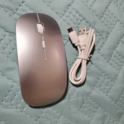 Ultra-Thin Rechargeable Bluetooth Travel Mouse photo 3
