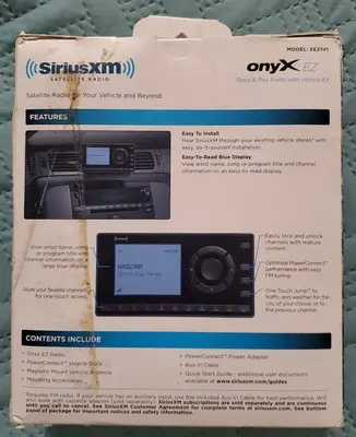 SiriusXM Onyx EZ XEZ1V1 Satellite Radio with Vehicle Kit photo 2