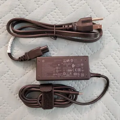 Original HP 45W USB-C Laptop AC Adapter L42206-001 photo 3