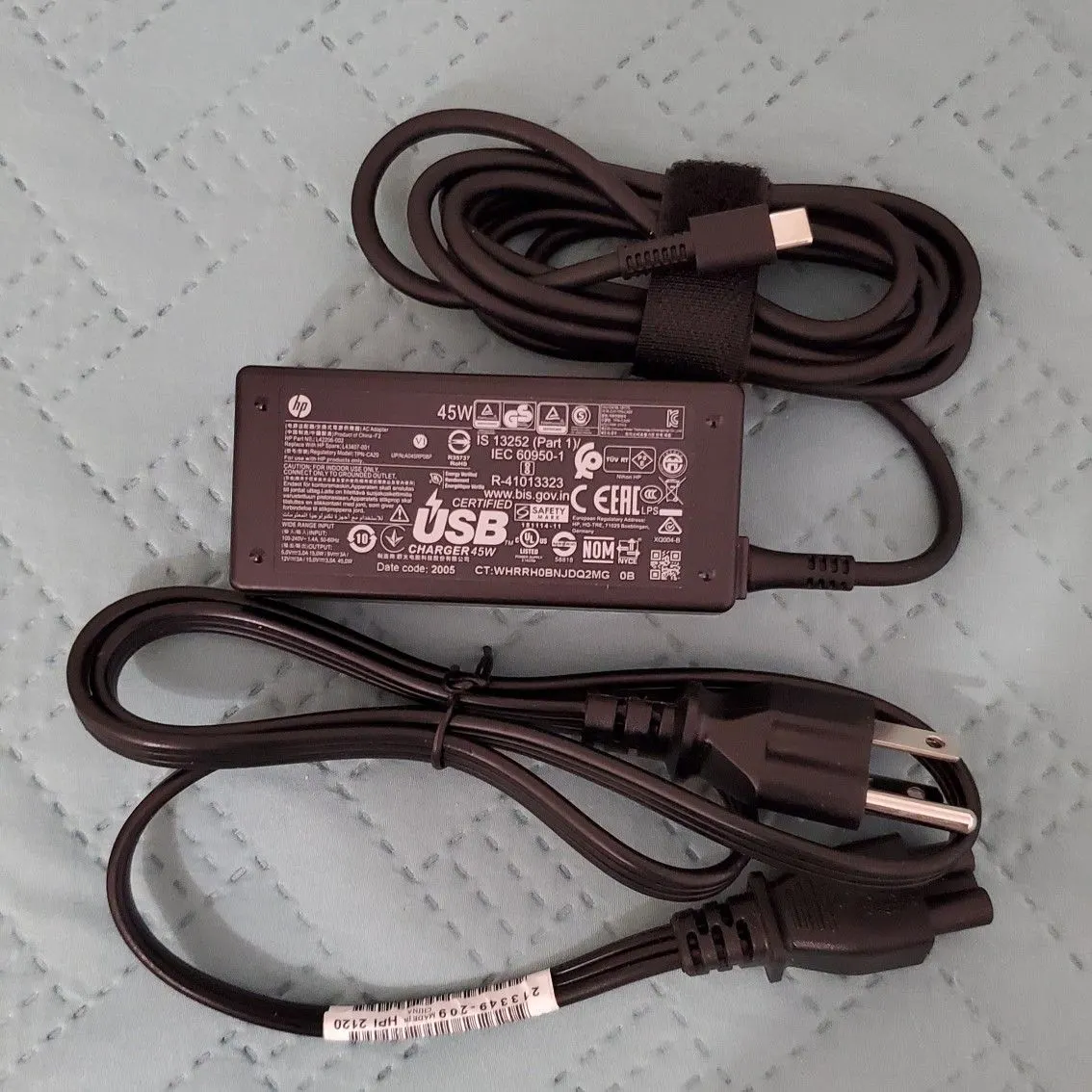 Original HP 45W USB-C Laptop AC Adapter L42206-001