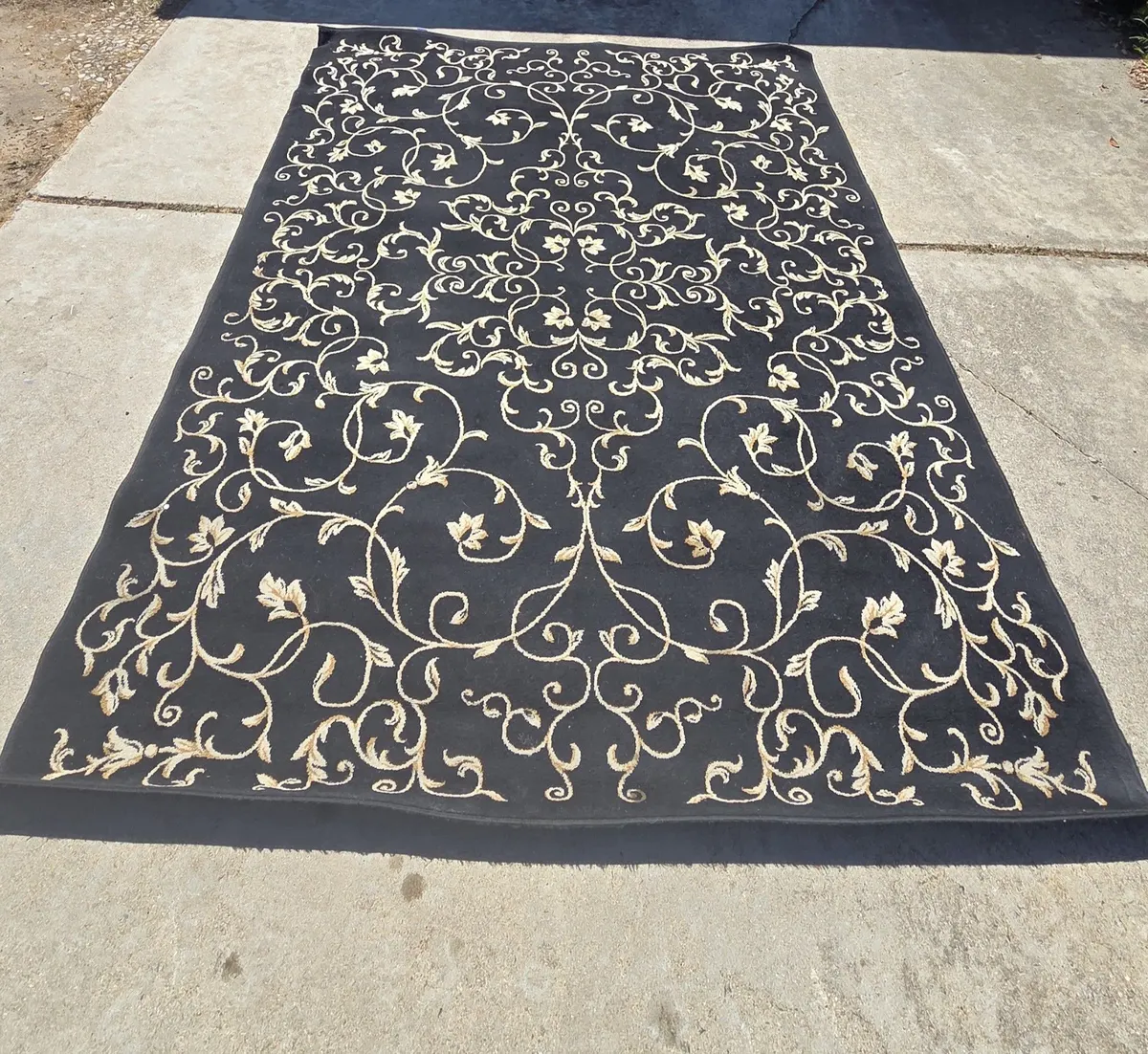 Dalyn New Castle Collection Area Rug, 8x11