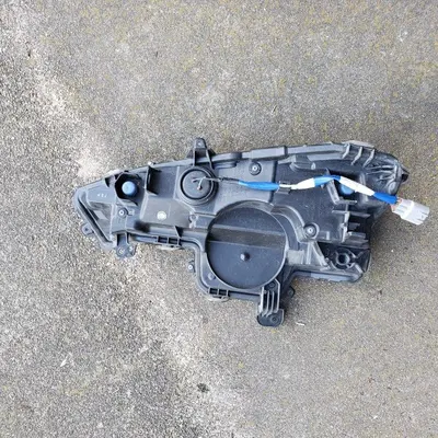 OEM Toyota Prius Prime Front Right Turn Signal Light, 2017-2022 photo 3