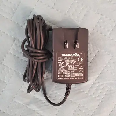 Original DigiPower 6V 1.5A AC Adapter for HP, Casio, Minolta Cameras