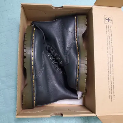 Dr. Martens 1460 Pascal Bex Pisa Leather Lace-Up Boots, Size 8 photo 4