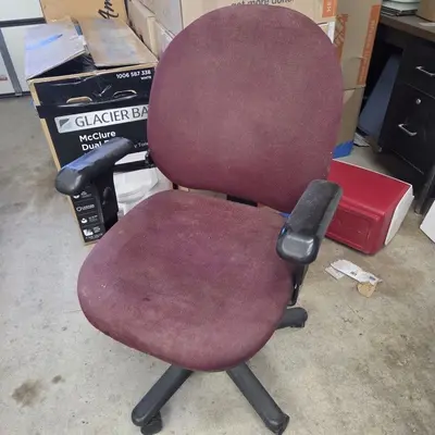 Set of 3 Vintage Mid-Century Office Chairs, Steelcase and Industrial Style