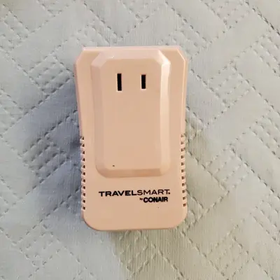Conair Travel Voltage Converter, 220-240V to 110-120V photo 6