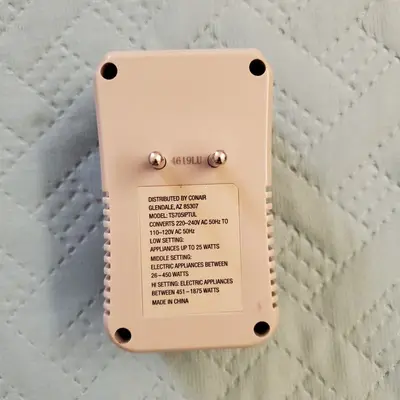 Conair Travel Voltage Converter, 220-240V to 110-120V photo 5