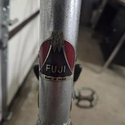 Vintage Fuji Road Bike, Made in Japan, Campagnolo Upgrades, 53.5 cm photo 3