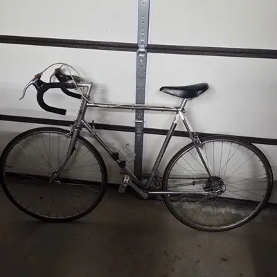 Vintage Fuji Road Bike, Made in Japan, Campagnolo Upgrades, 53.5 cm