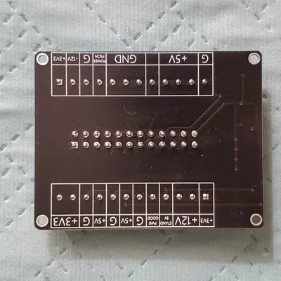 GeeekPi 24/20-Pin ATX Power Supply Breakout Board photo 2