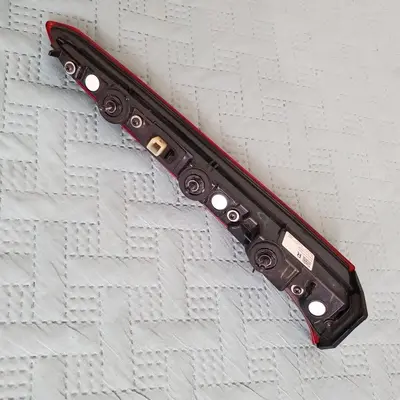 Toyota Prius Prime Rear Right Liftgate Tail Lamp 81580-47030 photo 2