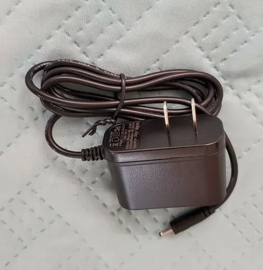 5V 1.5A AC Adapter, 2.5mm Plug