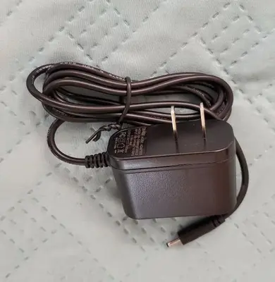 5V 1.5A AC Adapter, 2.5mm Plug