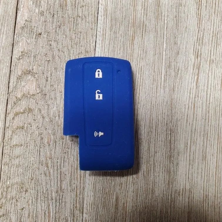Silicone Key Fob Cover for 2004-2009 Toyota Prius Gen 2