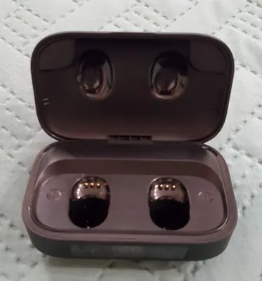 2000mAh Charging Case, LED Display, IPX5 for Wireless Earbuds photo 3