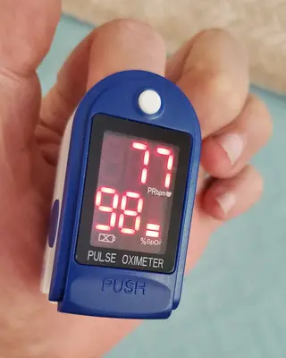 Fingertip Pulse Oximeter, SpO2 Monitor photo 5