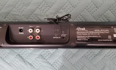 iTrak 32" Bluetooth Soundbar with FM Tuner photo 3