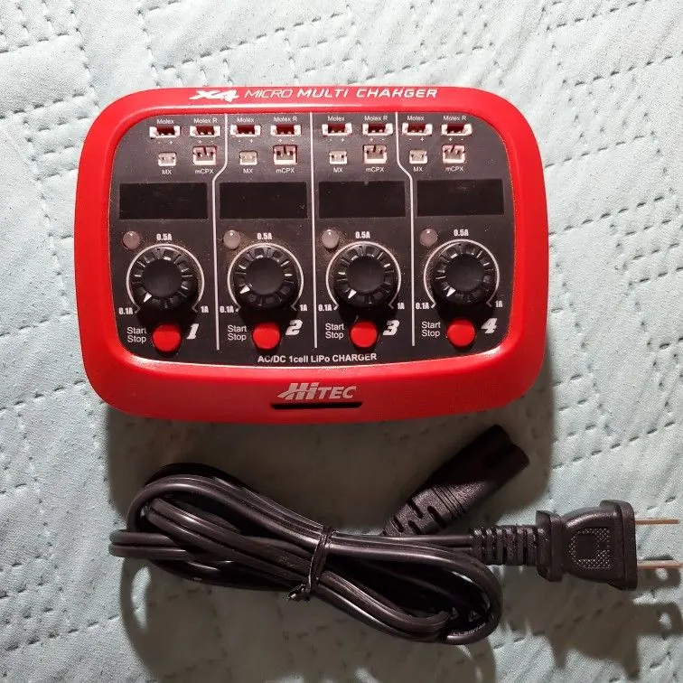 Hitec RCD 44212 X4 Micro AC/DC 1-Cell LiPo Charger
