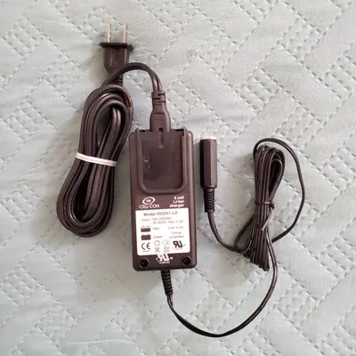 Cell-Con 16.8V 0.9A Li-Ion Battery Charger 452241-LD Series