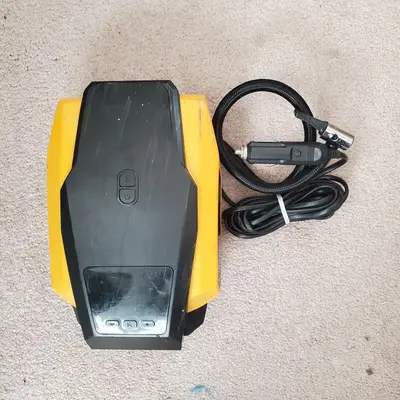 Portable Air Compressor, 150 PSI, 40 L/min