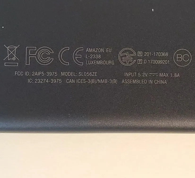 Amazon Kindle Fire HD 10 SL056ZE Tablet (For Parts, Broken Screen)