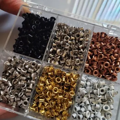 Beadsmith Beads and Swarovski Pendants Craft Kit with Boxes photo 2