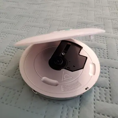 HOTT CD611 Portable Anti-Shock Personal CD Player photo 3