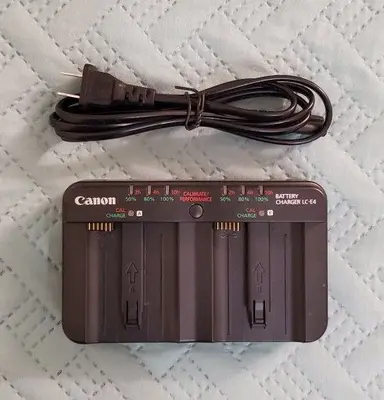 Original Canon LC-E4 Battery Charger for EOS 1D / 1Ds Series