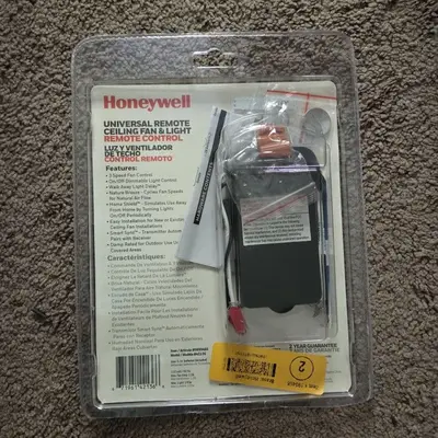 Honeywell 3-Speed Handheld Universal Ceiling Fan Remote photo 2