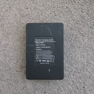NP40 Dual Battery Charging Dock, Micro USB, 5V 2A photo 2