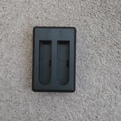 NP40 Dual Battery Charging Dock, Micro USB, 5V 2A