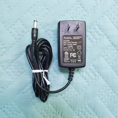 Genuine Ameda Breast Pump Power Supply DYS30W-1, 9V 1.3A photo 1